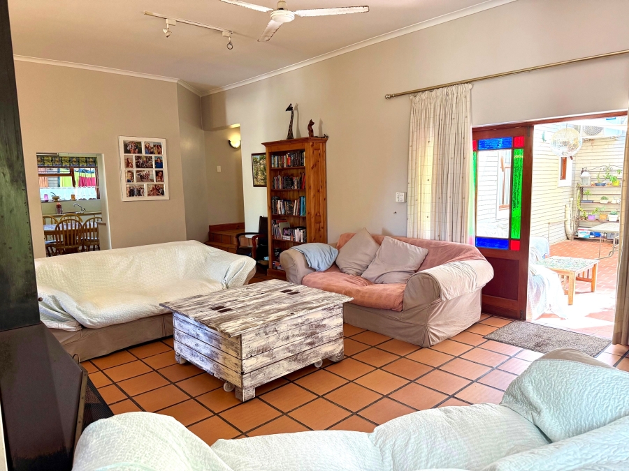 4 Bedroom Property for Sale in Die Wingerd Western Cape